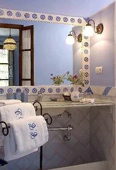 Palacio Del Cobertizo De Santa Ines Granada Bed & Breakfast